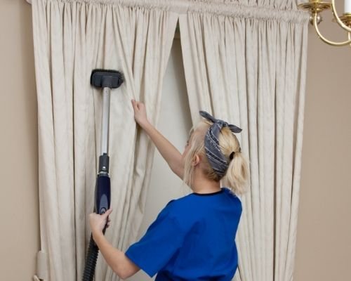 cleaning curtains in Dubai